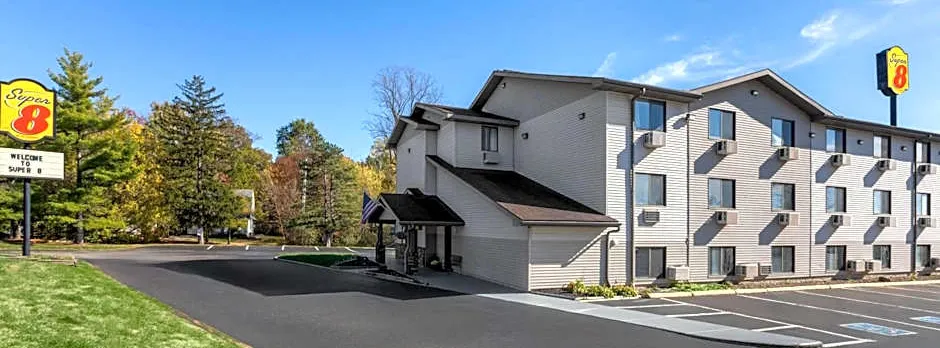 Super 8 by Wyndham Kent/Akron Area