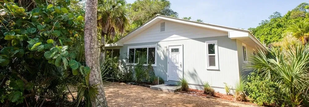Driftwood Cottage #1 - Restored Florida Cottage 2 Bedroom Cottage