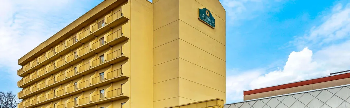 La Quinta Inn & Suites Stamford