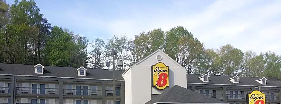 Super 8 by Wyndham Pigeon Forge Dollywood Lane