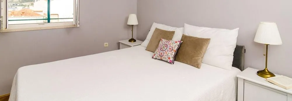 Apartment Radovan - One-Bedroom Apartment with Balcony And Sea View