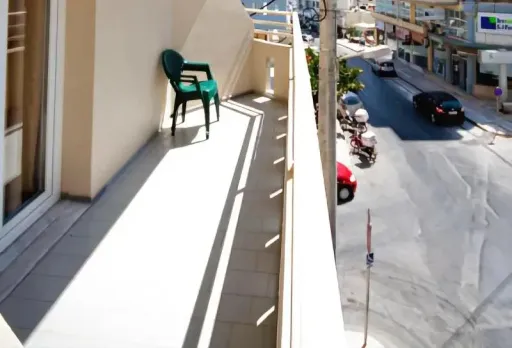 Kronos Hotel