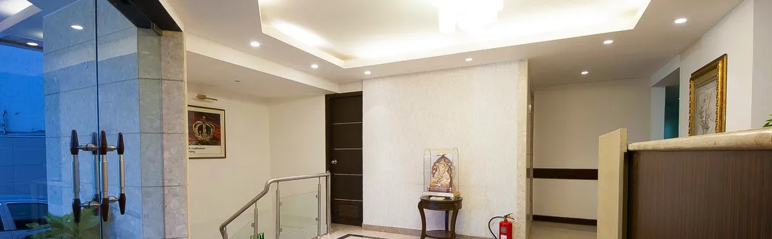 Hotel Aura, Igi Airport