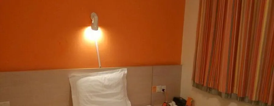 7 Days Inn (Shanghai Jinshajiang Road Subway Station)