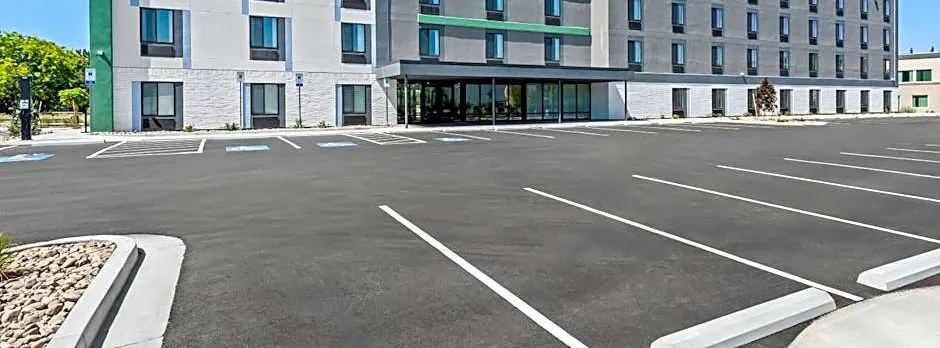 ECHO Suites Extended Stay by Wyndham Reno