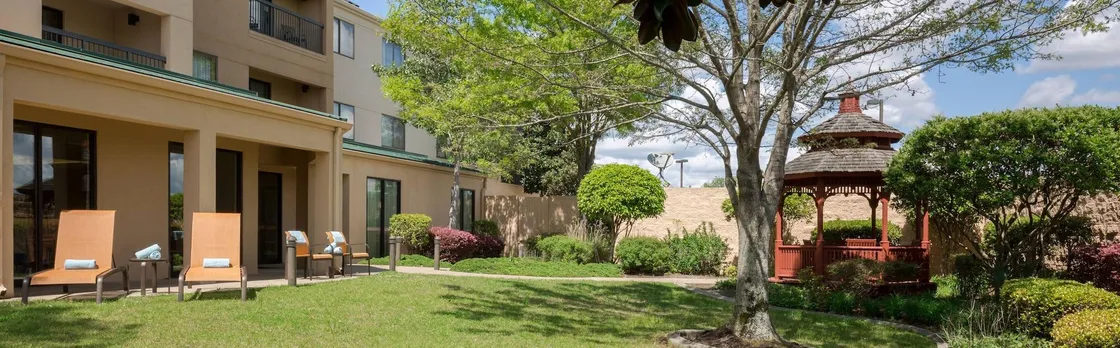 Courtyard By Marriott Monroe Airport
