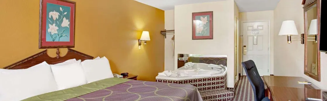 Super 8 by Wyndham Forrest City Ar