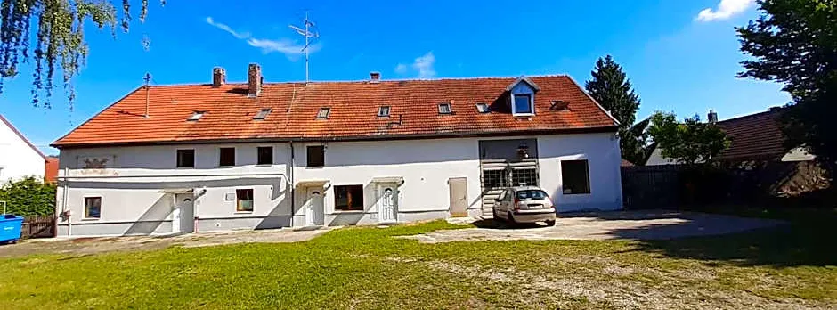 2-Rent Group Hostel Rooms&Apartments EVE168