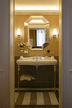 IL Tornabuoni Hotel