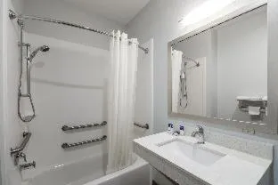 Americas Best Value Inn & Suites Porter North Houston