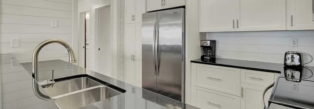 417 Seascape by Avantstay Beachfront Condo w/ Communal Pool Access