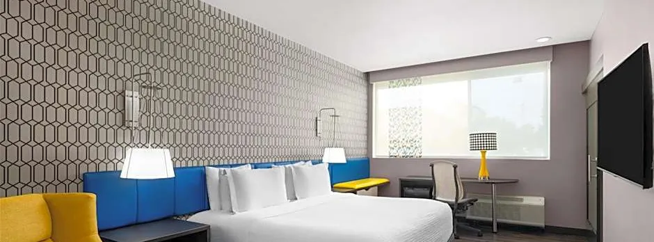 GLo Best Western Enid OK Downtown/Convention Center Hotel