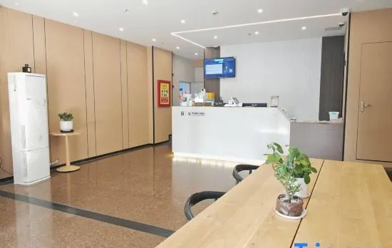 7Days Hotel(Shanghai Lujiazui Yuanshen Road Subway Station)