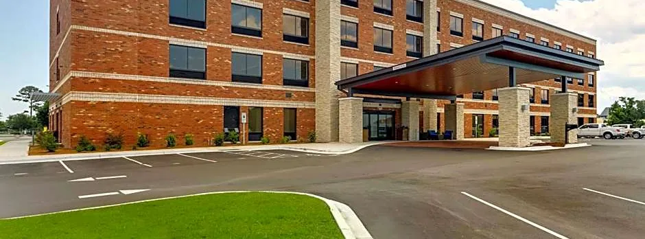 Holiday Inn Express Wilmington - Porters Neck By IHG