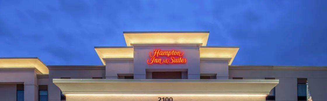 Hampton Inn & Suites Ames