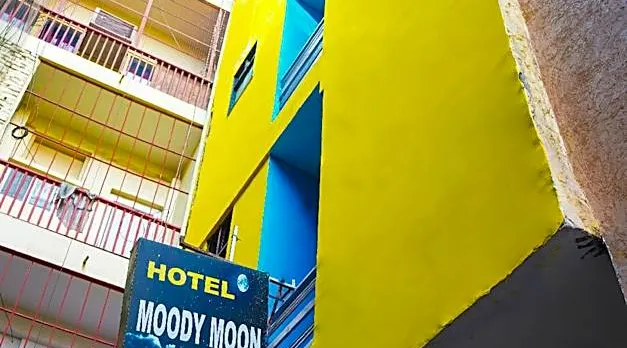 Hotel Moody Moon
