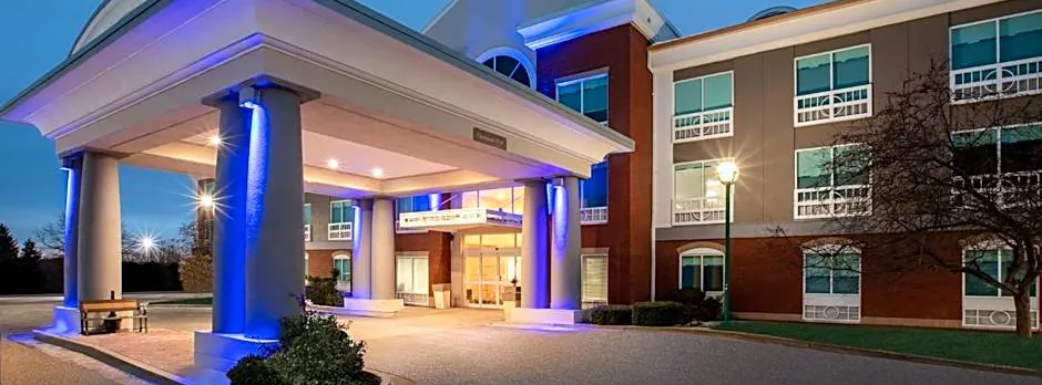 Holiday Inn Express Hotel & Suites Grand Rapids-North By IHG