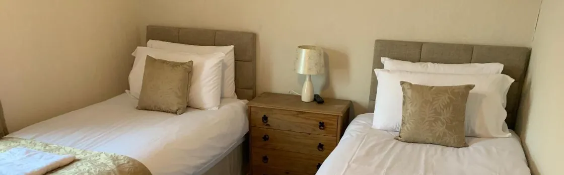 Sharn-Bek Hotel