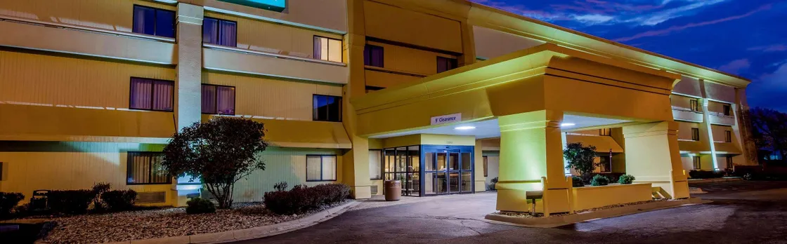 La Quinta Inn Detroit Southgate 1024