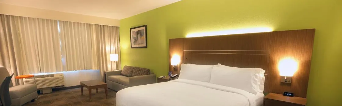 Holiday Inn Express & Suites Dripping Springs - Austin Area