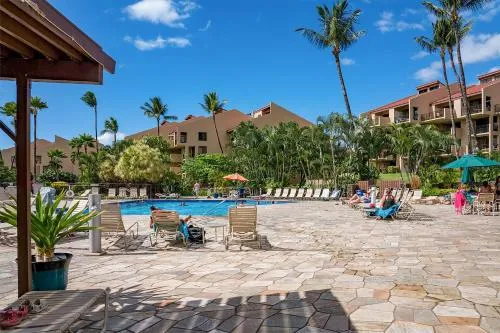 Kamaole Sands 4-213, Designer Condo, Split AC