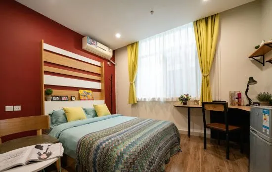 Summer Solstice Book Fragrance Hotel (Shanghai Fudan University Branch)