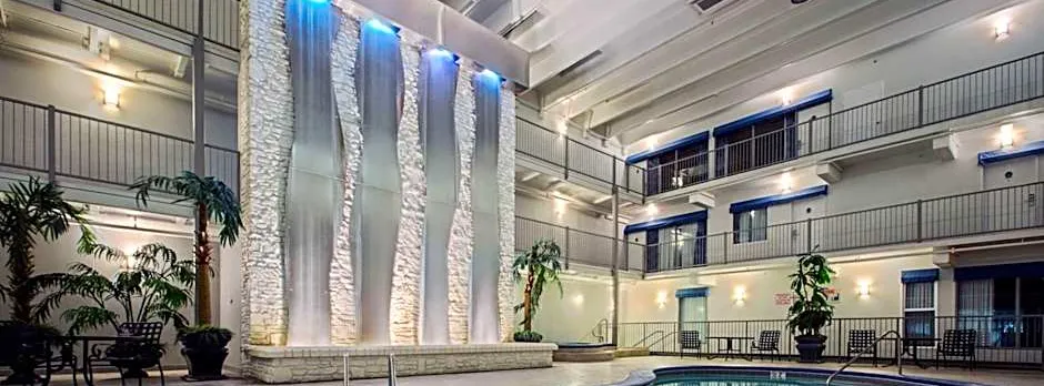 Quality Inn Branson - Hwy 76 Central