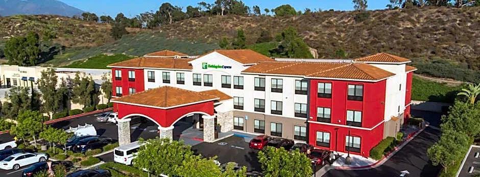 Holiday Inn Express Lake Forest By IHG