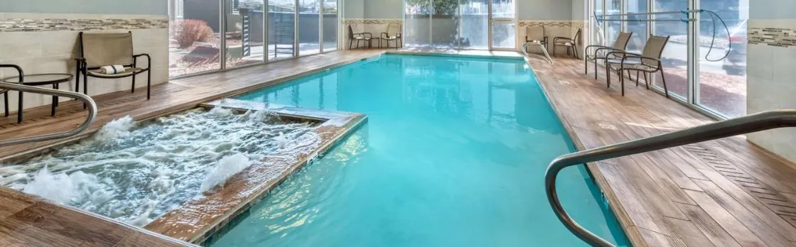Best Western Plus Peak Vista Inn & Suites