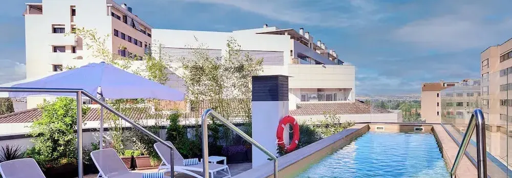 Apartamentos Luna Suites Granada