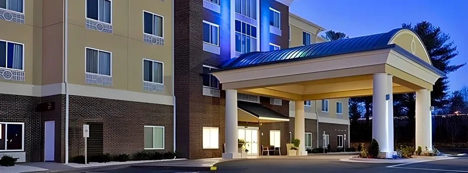 Holiday Inn Express & Suites Statesville By IHG