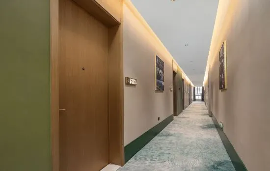 Wanhao Hotel (Wansheng Metro Station, Liulin Campus, SWUFE)