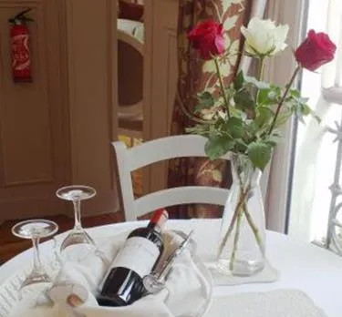 Louvre Rousseau Chicsuites (Adults only)