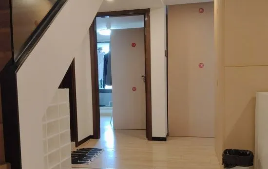 Boyuan Jiugé Hostel Homestay (Shenzhen North Railway Station)