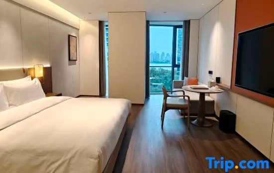Maison New Century Laser Chuhe Hanjie East Lake Wuhan