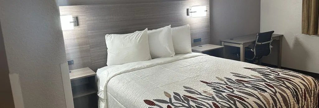 Red Roof Inn & Suites Middleborough