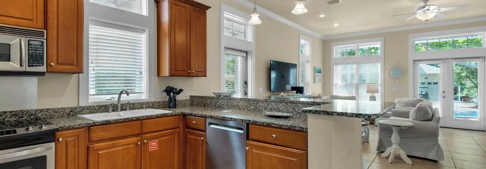 Bright & Beachy, 6 Minutes to the Gulf, 2 Pools, Tennis