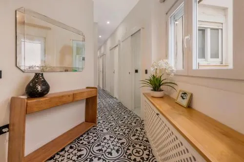 Luxury Apartment Picasso by Nagoa Homes