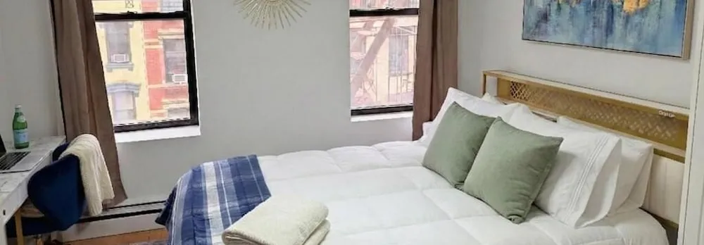 2 Bedroom Apartment with 2 Bathrooms and Kitchen