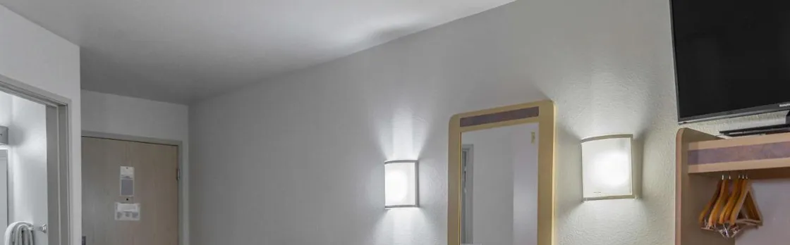Motel 6 Redmond