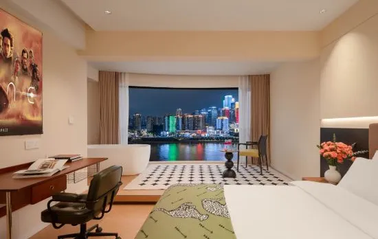 Yangji Moting Riverside Hotel (Jiefangbei Hongyadong Branch)