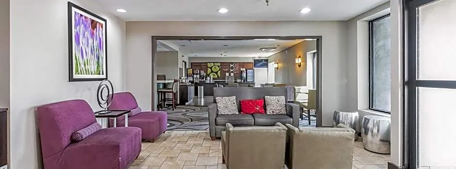 La Quinta Inn & Suites by Wyndham N Little Rock-McCain Mall