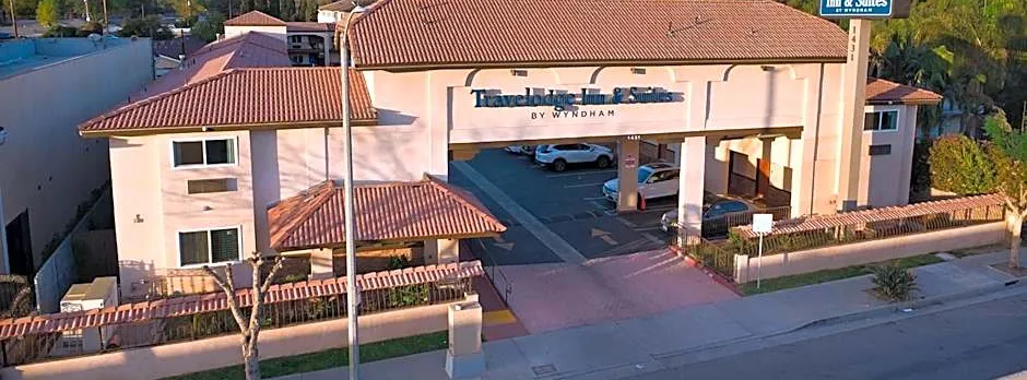 Travelodge Inn & Suites by Wyndham West Covina