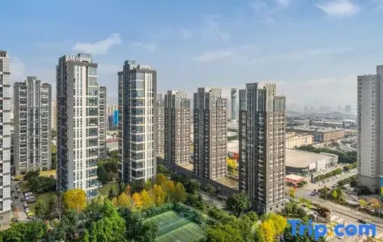 Yinyu Sky Homestay (Chongqing Auto Expo Center Xianwai City Garden)