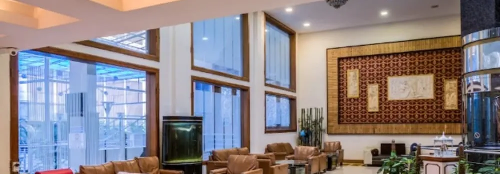 Golden Metro Hotel