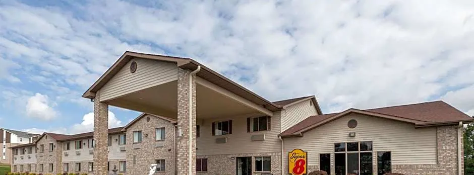 Super 8 by Wyndham Big Rapids
