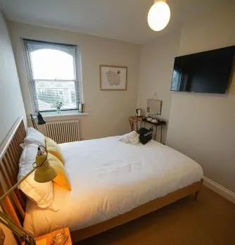 The Alma Taverns Boutique Suites - Room 3 - Hopewell