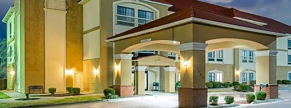 La Quinta Inn & Suites by Wyndham Oklahoma City Yukon