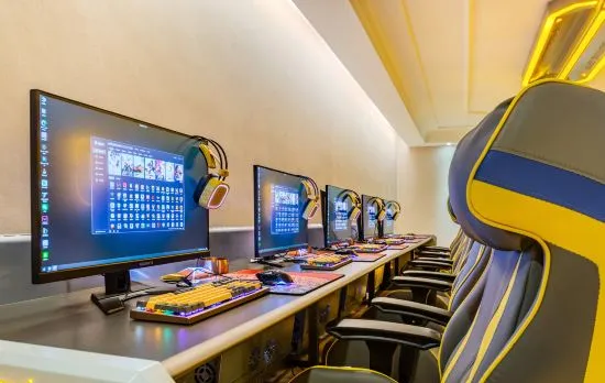 Yuyue E-sports Hotel (Guangzhou Qiao Subway Station)