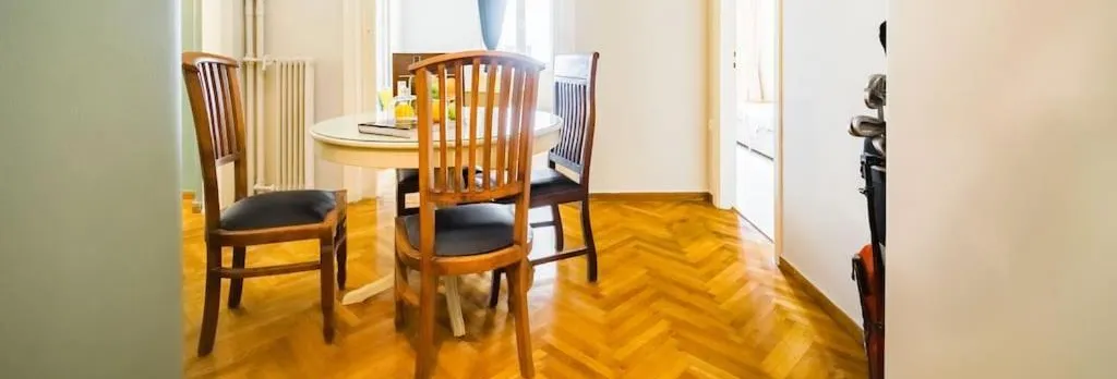 Emporikon Apartment Steps From Historic Center